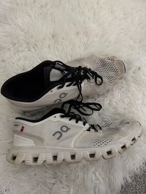 On Running Cloud Running Shoes in White